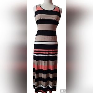 Emerald sundae maxi dress juniors size S built-in-bra